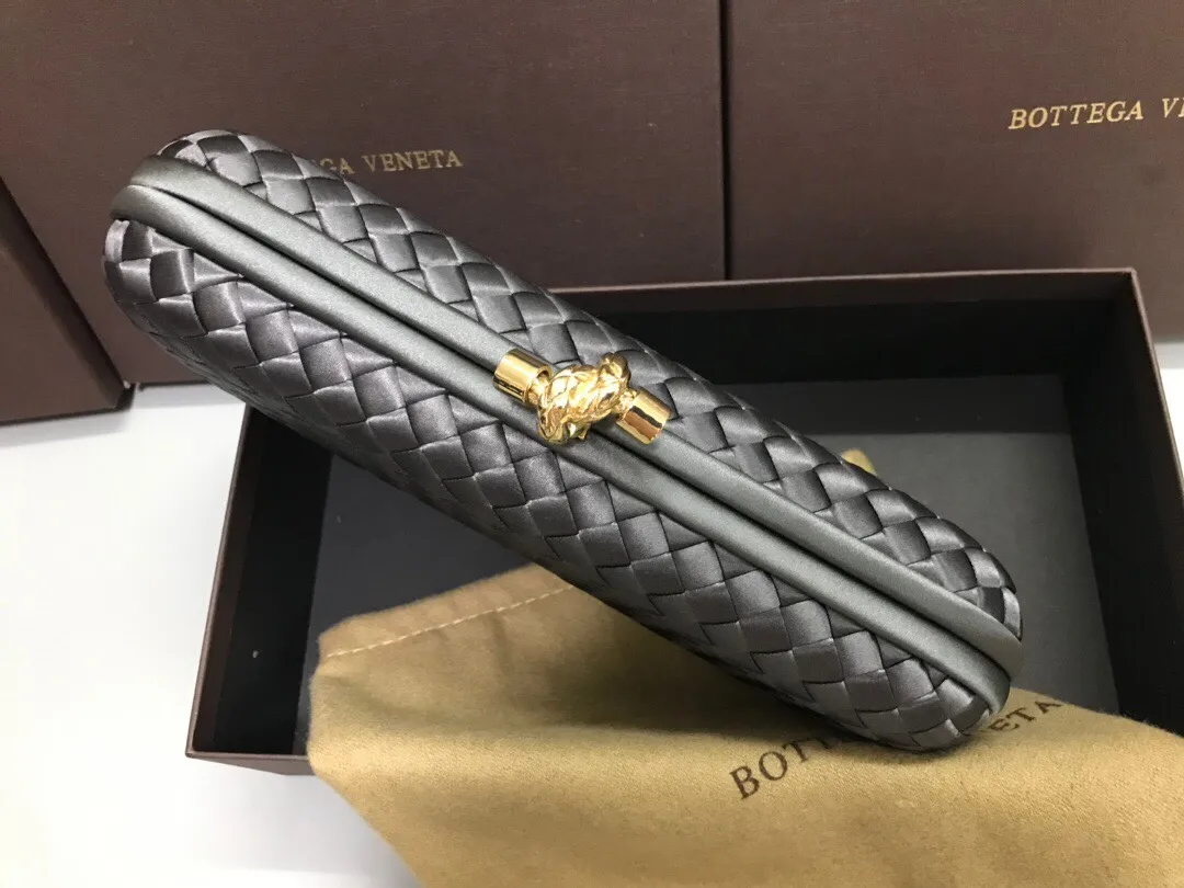 Style No. 8651, upgraded version of full silk evening bag inside and outside~~~INTRECCIATO woven IMPERO STRETCH KNOT clutch bag, hand-woven silk, smooth satin piping, Intrecciato engraved metal buckle, silk satin lining. Large size: 25cm*10cm*5cm